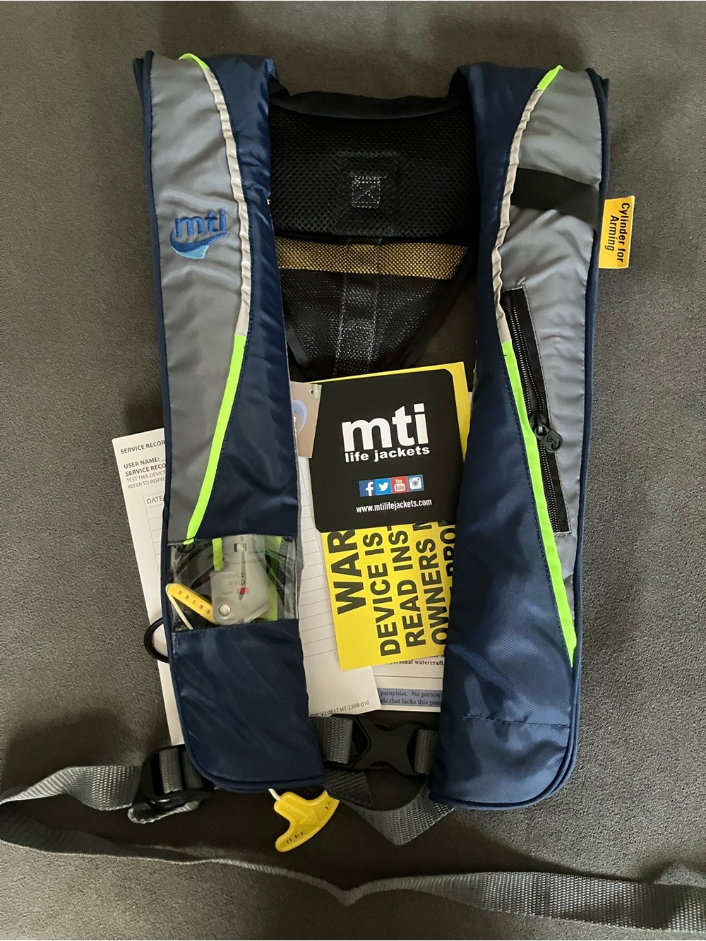 MTI Unisex Inflatable PFD, Life Jacket NWT - fishing, kayaking, boating